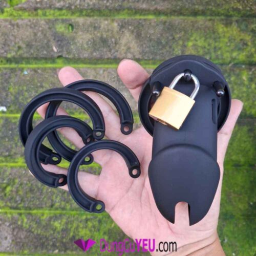 Khóa dương vật silicone đen cb6000 9cm