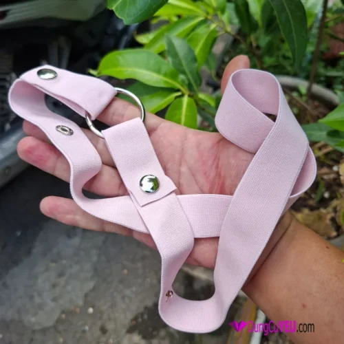 dây đeo khóa dương vật màu hồng